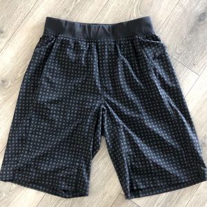 Men’s Lululemon shorts